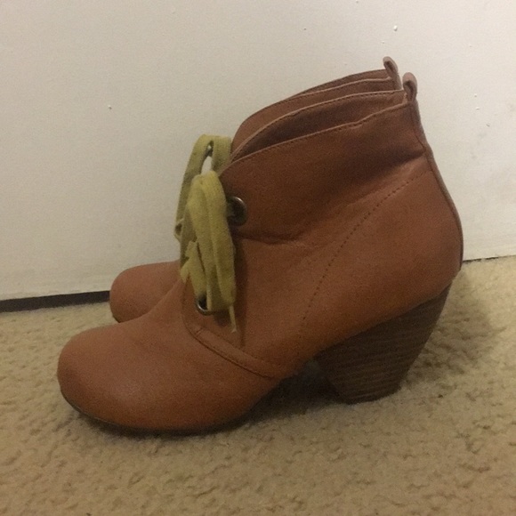 Brown lace up booties - Picture 3 of 5